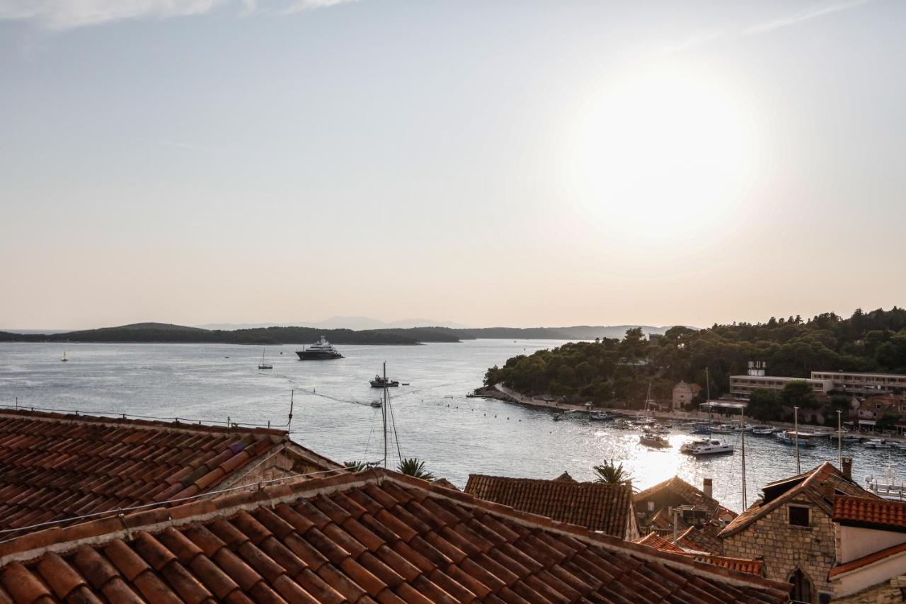Hvar Old Dalmatian House Junior Suite - Deck 3 Hvar Town Esterno foto